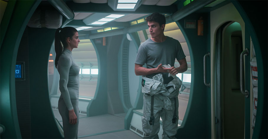 Helena i Alex w filmie "Orbita 9" 2017