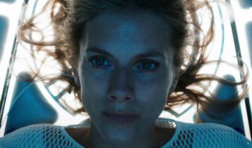 Film "Oxygen" (2021) - opinia, fabuła i zapowiedź