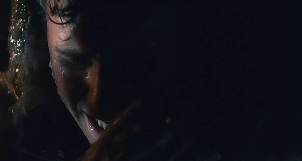 Burke w kokonie Obcych Zakokowany Burke - usunięta scena z filmu "Aliens"